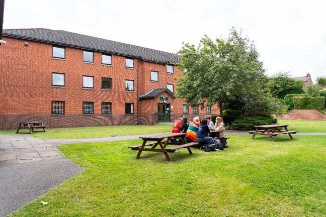 Tenancy takeover Nottingham student accommodation Main Photo
