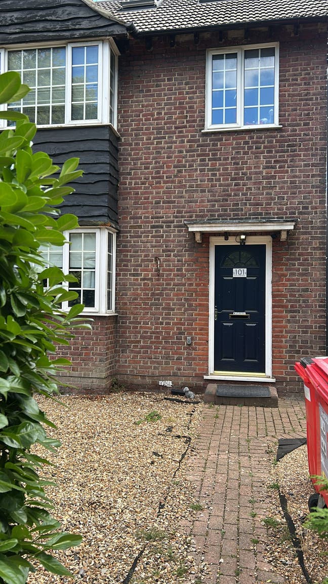 Room in Northolt UB54LX Main Photo