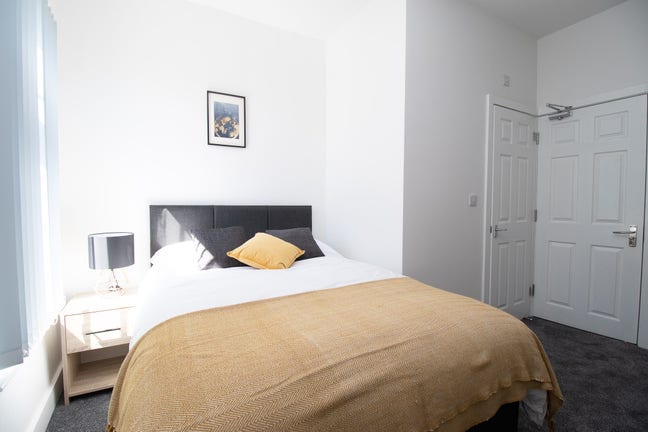 1 Double En Suite Room in L18 Ready 07/09/2025! Main Photo