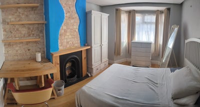 Double Room in a professional household Main Photo