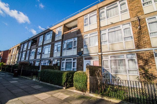 Brand New 6 Rooms Haus | Elephant & Castle SE17 |  Main Photo