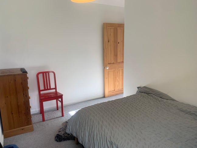 Fantastic Double room in chilled house.  Main Photo