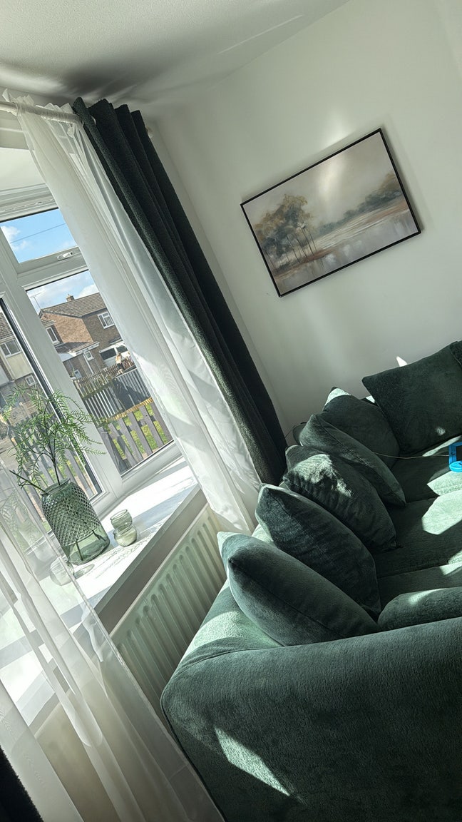 Double room to rent  Main Photo