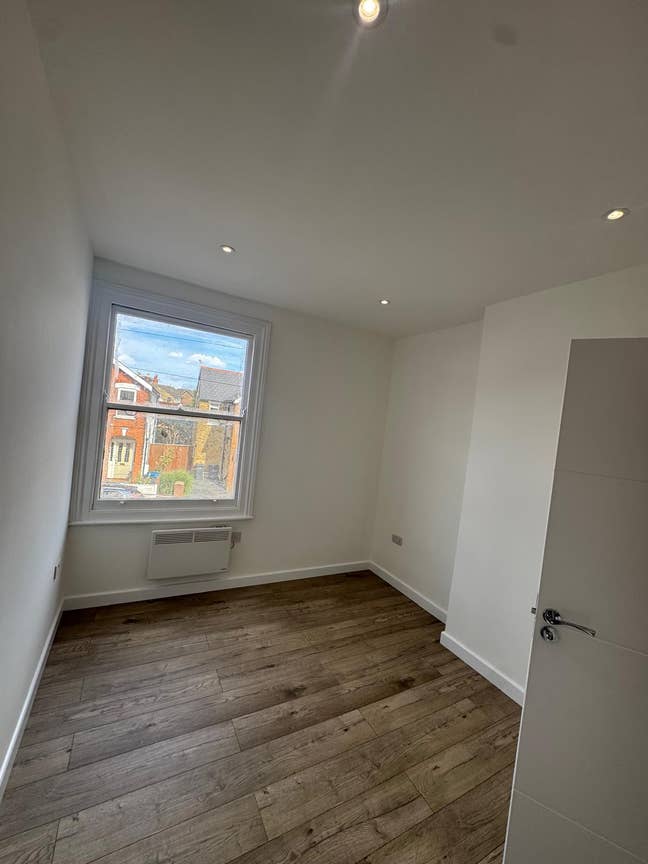 Modern Studio Rooms in Westbury Road, Kingston  Main Photo