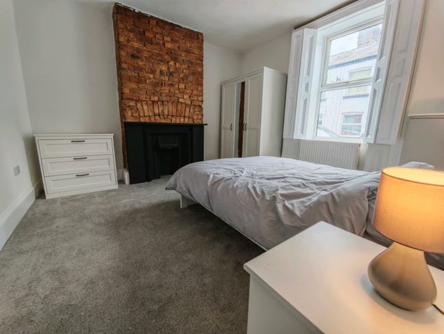 BRAND NEW internally house in central Macclesfield Main Photo