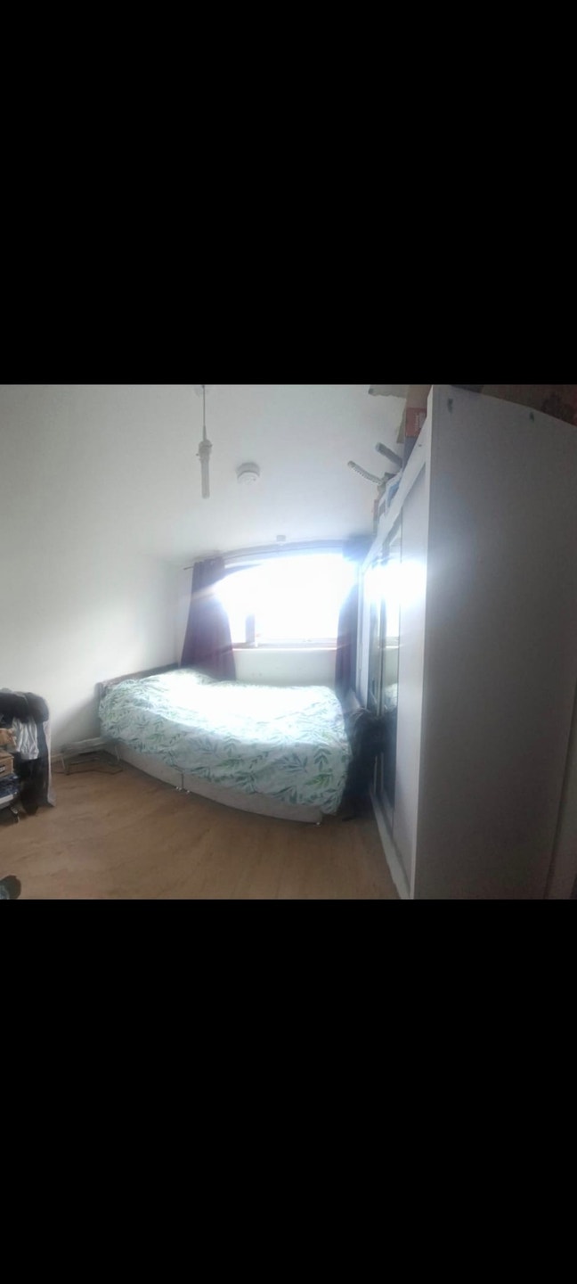 Spacious double furnished room Main Photo