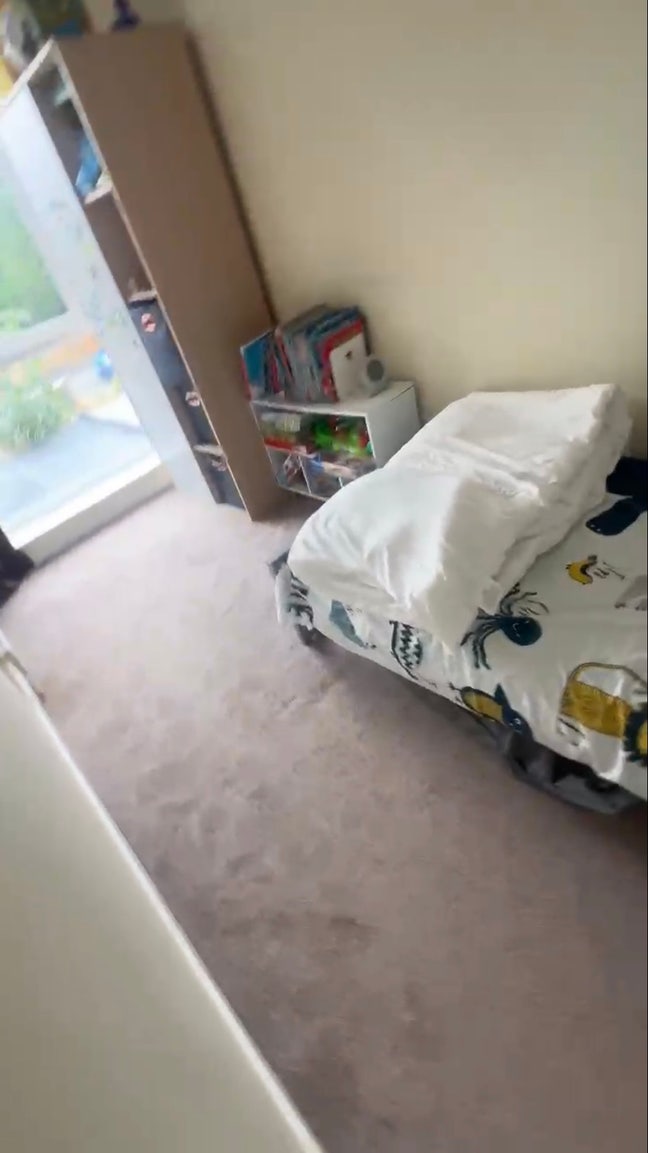 Single Room to Let Main Photo