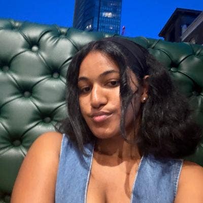 27 year old Female seeks a single or double room Main Photo