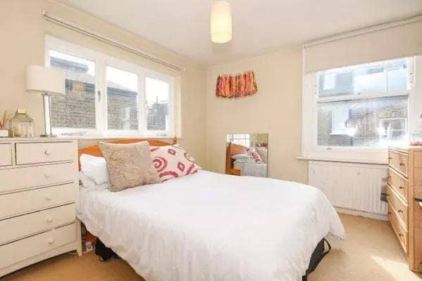Fulham find! Double room in house with garden Main Photo