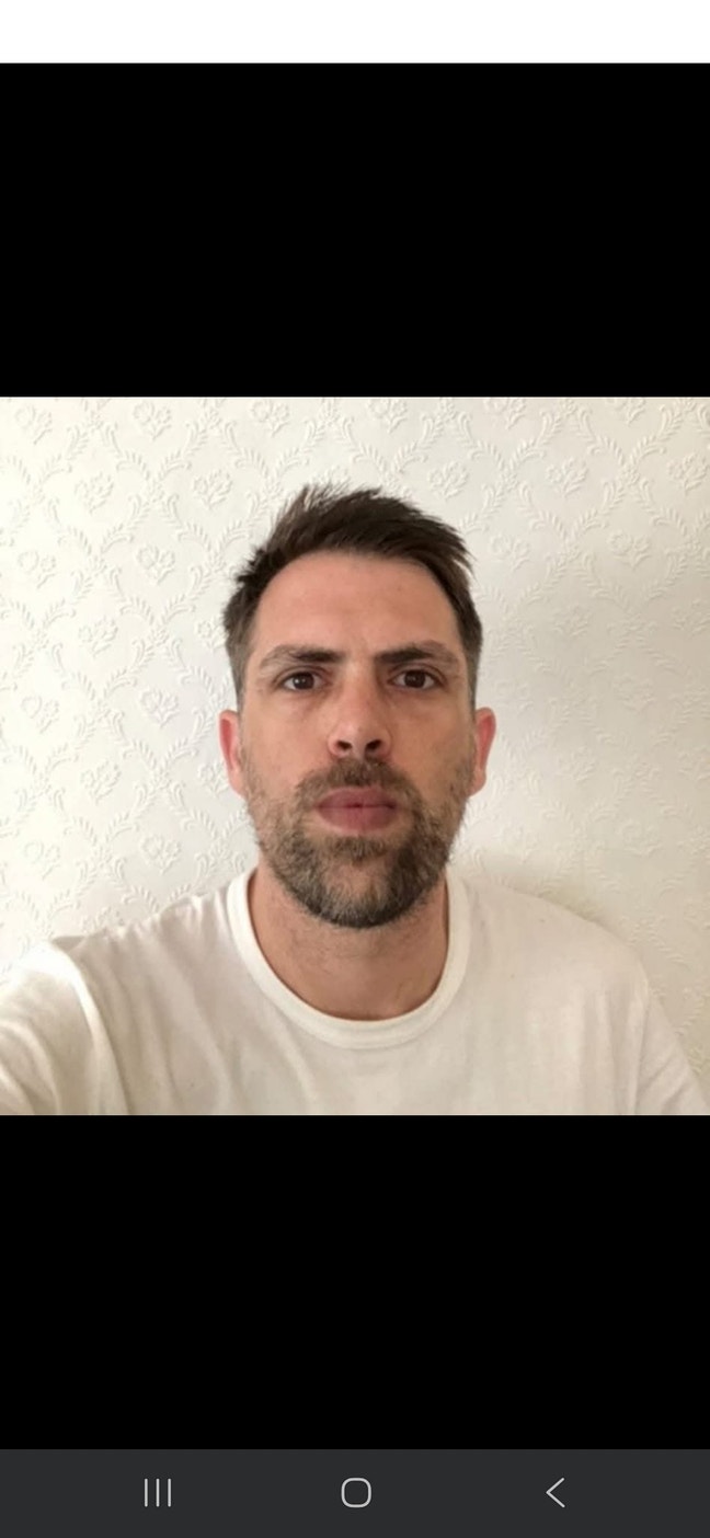 I am a professional male aged 42. I am lookin... Main Photo