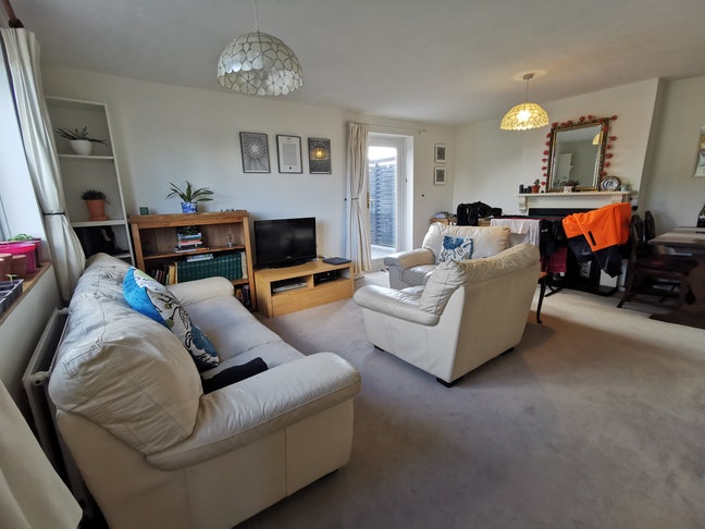 Stylish 3‑Bed Near South Park & Oxford Hospitals Main Photo