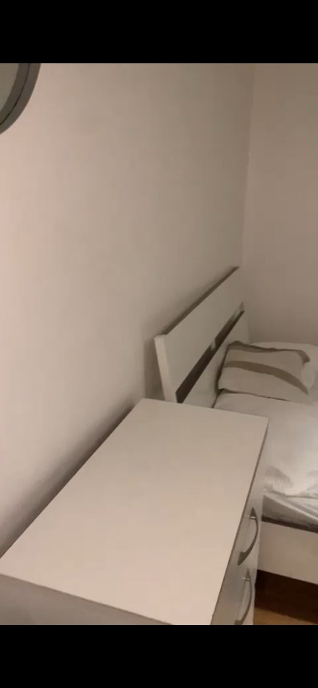Room mate needed Main Photo