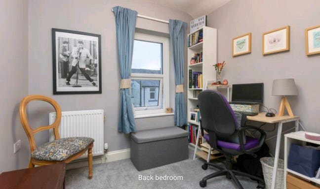 Small bedroom for rent in Central Lancaster Main Photo