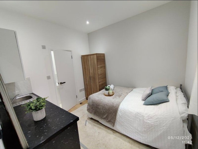 Double Studio in Wembley Park | Bills included Main Photo