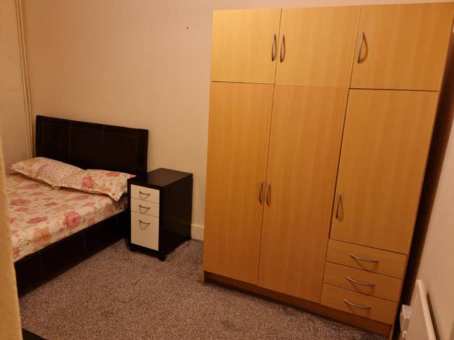 Furnished Double Room To Let Main Photo