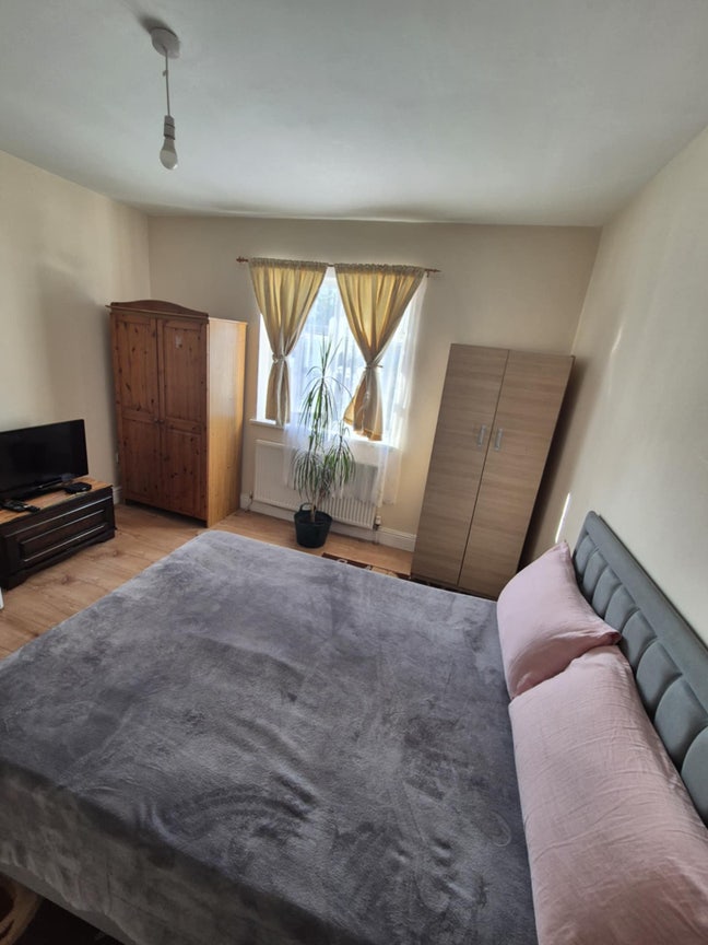 Double bedroom  Main Photo