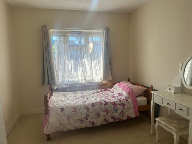 Room in a Shared House, New Addington Croydon, CR0 Main Photo
