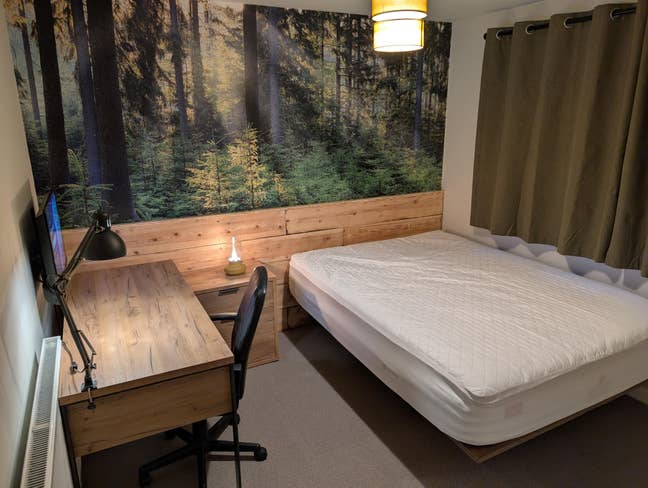2 large double rooms with dedicated kitchen Main Photo
