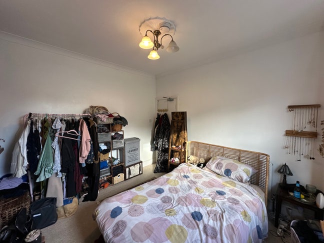 Big Double Room in Northfields  Main Photo