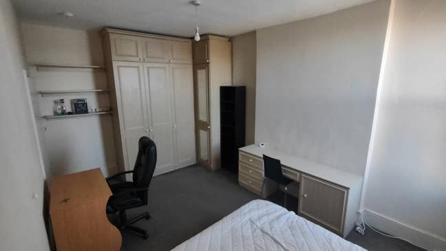 Room for Rent – Double Bedroom Main Photo