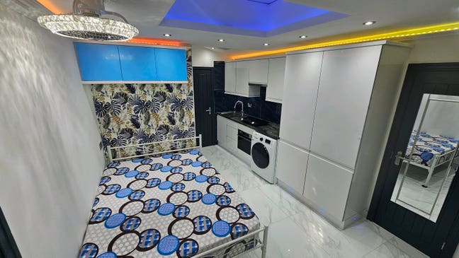 Brand New Studio Flat 2 min walk from NP Station Main Photo
