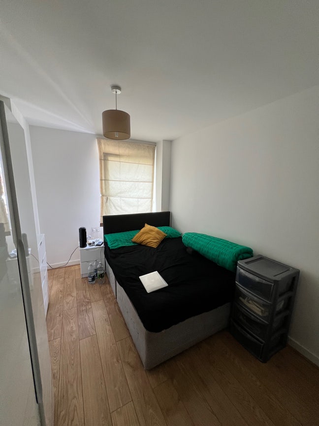 Double room Available in Wembley Park  Main Photo