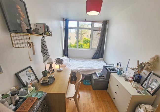 Small Double Room in Zone 1, Brick Lane☀️ Main Photo