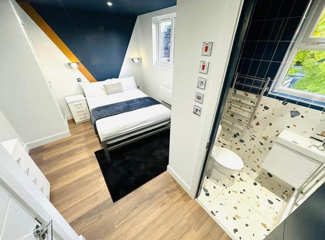 🛏️ Studio flat with separate kitchen in Harrow Main Photo