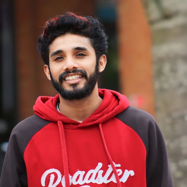 Professional Male seeks a single or double room Main Photo