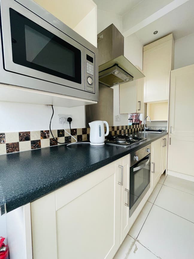 2 Bed Flat Avail All Bills Incl-Didsbury Main Photo