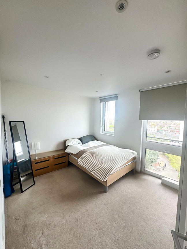 Sapceious Ensuite Room in East Village Main Photo