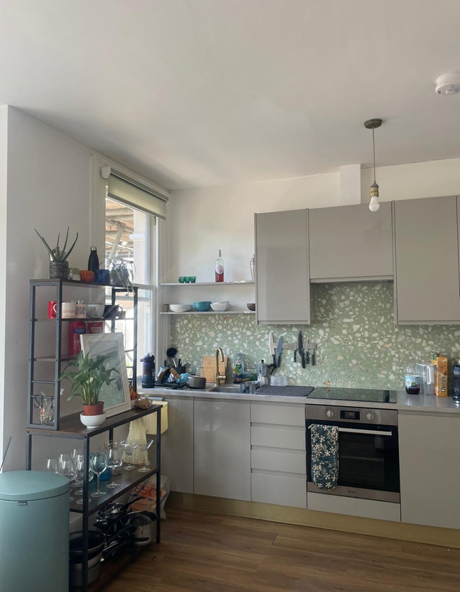 2 rooms in our lovely willesden green home Main Photo