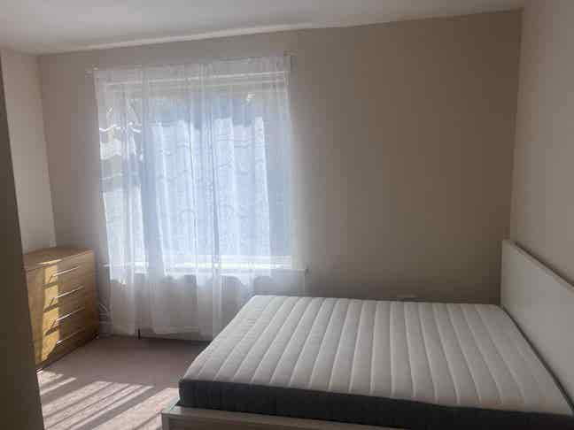 1 double and 1 single room with en-suite Main Photo