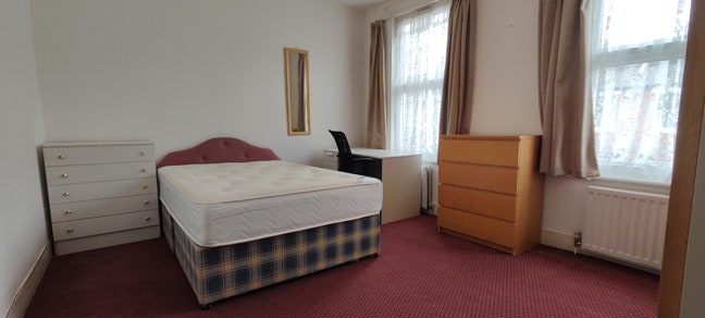 Balham, SW12 – Spacious Furnished Double Room Main Photo