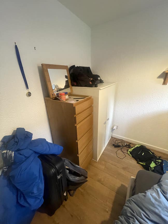 1 bedroom available at 3 bedrooms  Main Photo