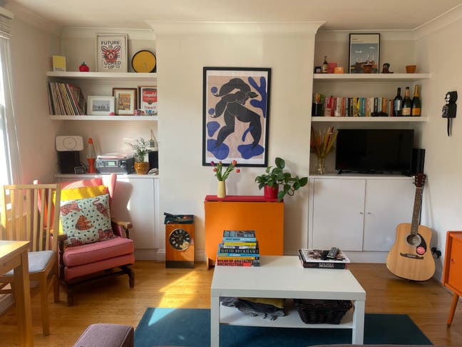 Fantastic room in Battersea in lovely 2 bed flat Main Photo