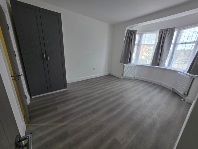 All Bills Included En Suite Rooms Main Photo