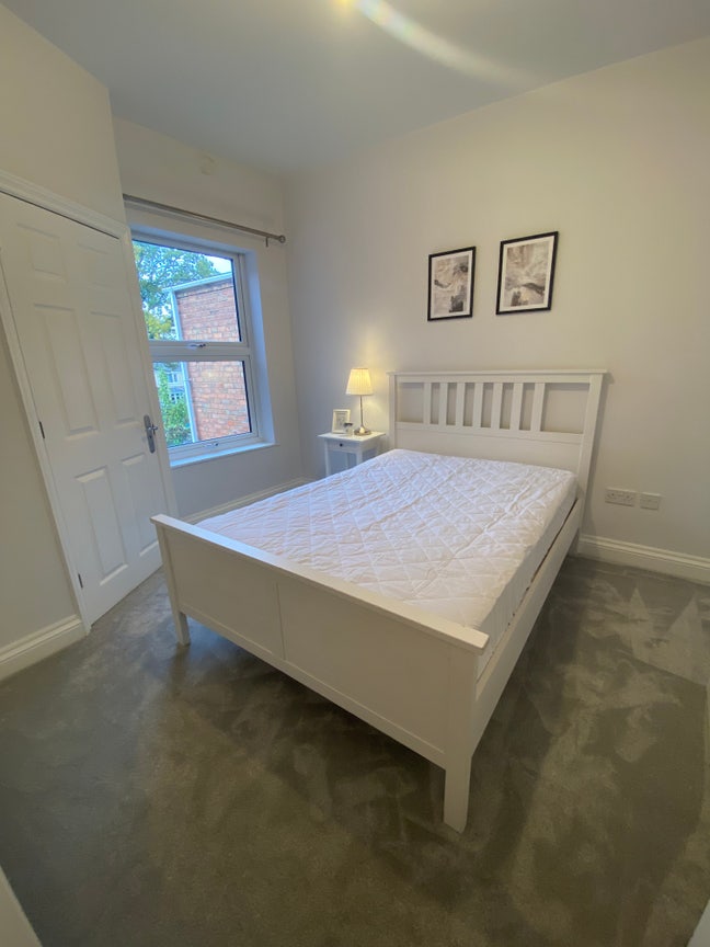 Lovely en-suite bedroom in Sutton Coldfield Main Photo