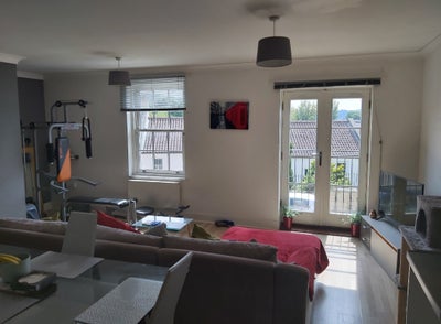 Large double room Main Photo