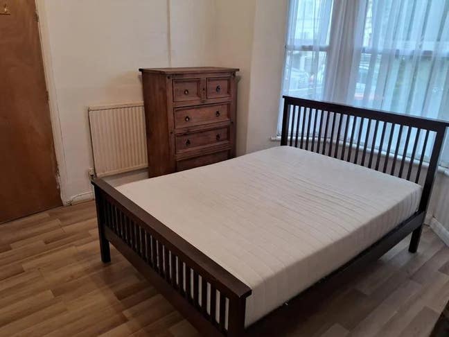 Double Room to Let IN Manor Park E12  Main Photo
