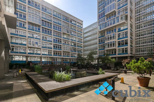 3 Bedroom Penthouse in SE1 Main Photo