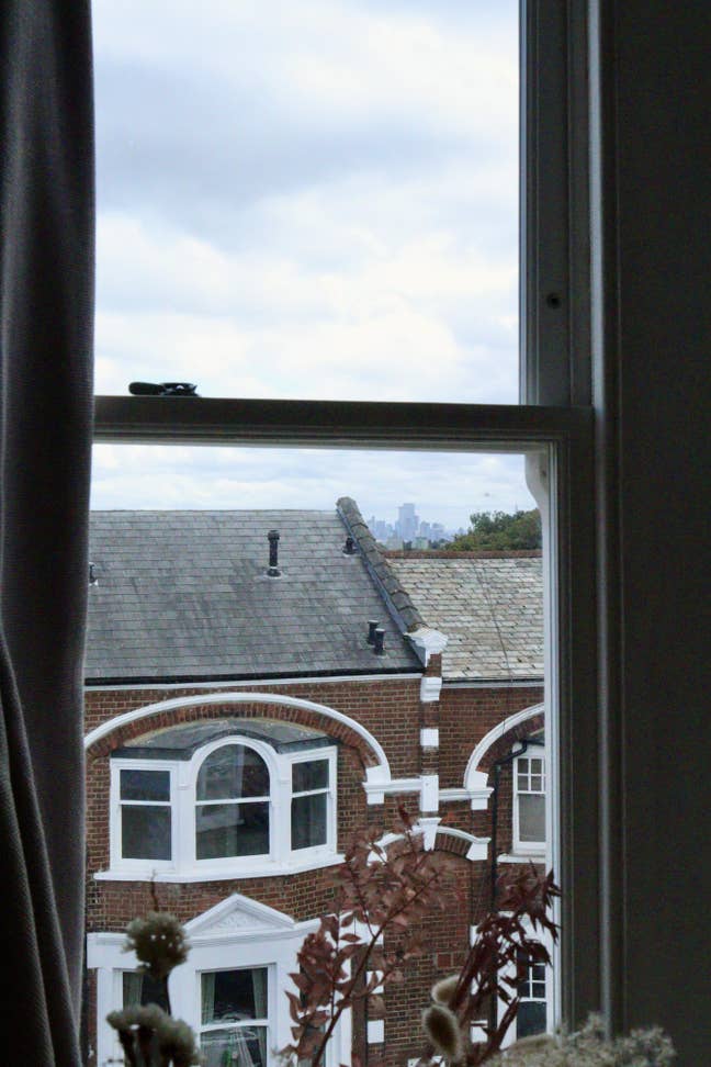 Room + Ensuite Bathroom in Muswell Hill Main Photo