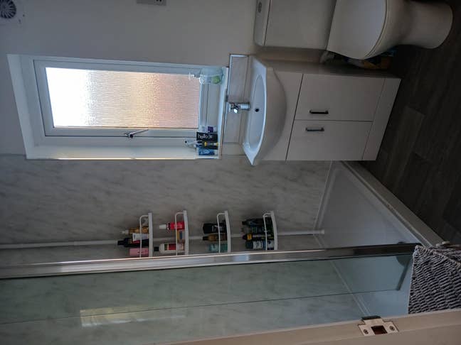 Double room in 3 bedroom house share Main Photo