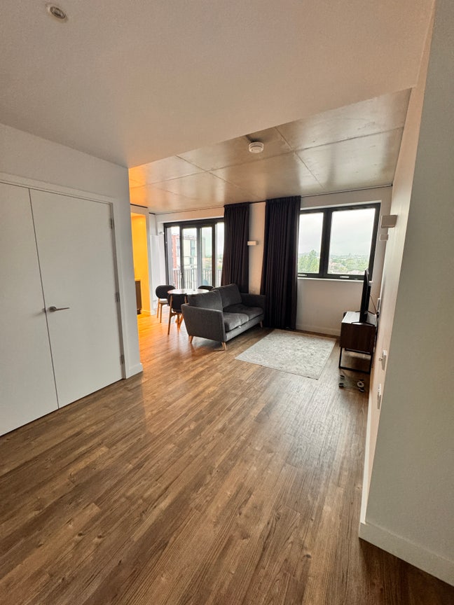 Spacious Double Room - Wembley Park  Main Photo
