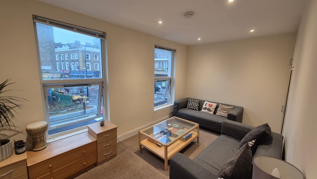 Spacious modern double room in Kentish Town Main Photo