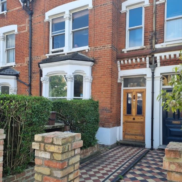 Bright Double Room in Charming Victorian Terrace Main Photo