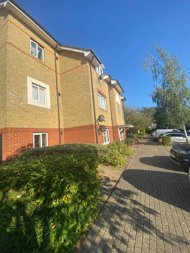 £750 Double Room on Reservoir Close  Main Photo