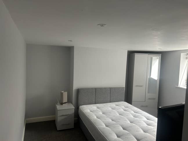 🌟 Spacious Room Available in Shared House – Ideal Main Photo