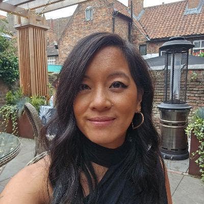 Professional Female seeks a double room Main Photo