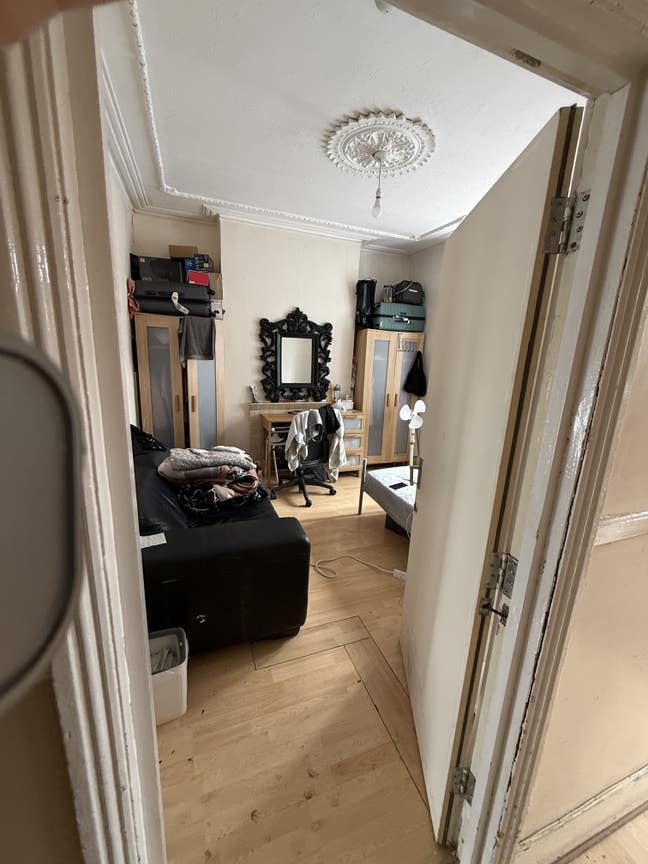 Shared room for female Main Photo